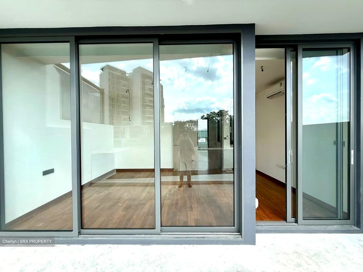 Simon Road (D19), Terrace #534531341